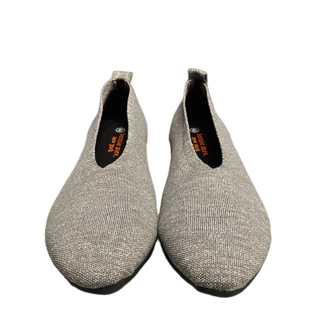 Bernie Mev Ballet Flat Womens 9‎ Silver Shimmering Synthetic Comfort Pointed Toe